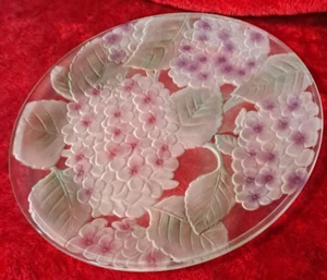 KIG (Indonesia) Hydrangea Purple Pink Green Embossed 13 inch Chop/Serving Plate - Picture 1 of 9
