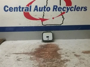 Chassis ECM Lamps Turn Module Signal Lamp Mounted Fits 14-17 CHEROKEE 294757 - Picture 1 of 12