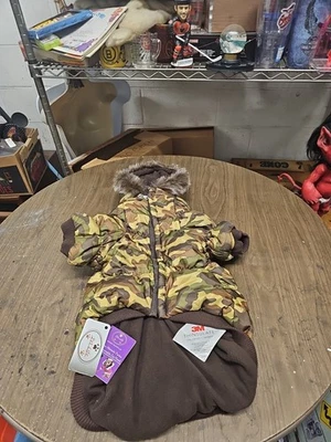 Abrigo para perro Pet Life con camuflaje extraíble XLarge 22"-24" 3M Thinsulate  Foto 1 de 4