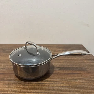 Cacerola híbrida de acero inoxidable Hexclad 2QT con tapa - Usada - Imagen 1 de 8