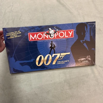 James Bond 007 Collector's Edition Monopoly - Hasbro 2006 - SEALED - Image 1 of 4