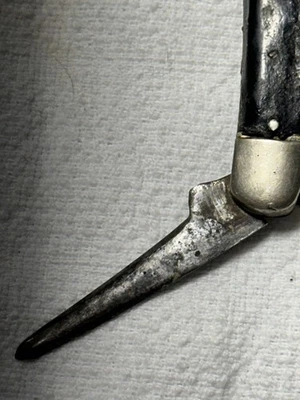 VINTAGE UTICA CUTLERY CO. U.S.A. - 3 BLADE  BLACK HANDLE POCKET KNIFE - Image 1 of 4