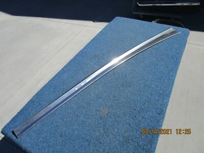 1951 1952 Buick Super Roadmaster 2 door Ht LEFT DOOR SWEEPSPEAR MOLDING Foto 1 de 4