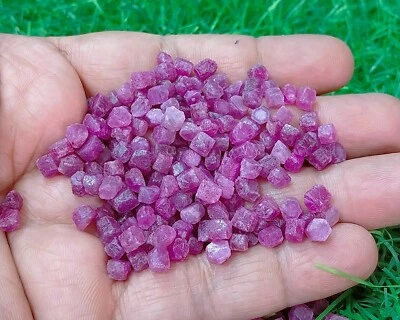 Natural Ceylon Pink Sapphire Rough Loose 100% Unheated Sapphire Rock 1000 Ct-Lot - Image 1 of 4