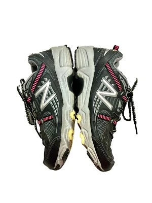 New Balance 410 V4 Women's size 8.5 Sneakers Running Terrain Trail Hiking Black - Image 1 of 4