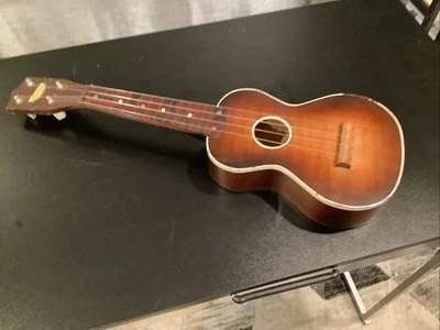 Nice Vintage Harmony Ukelele Chicago - Image 1 of 4