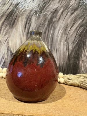 Vaso de grés em forma de lágrima esmalte gotejamento tons de terra vermelho salpicado marrom - Imagem 1 de 4