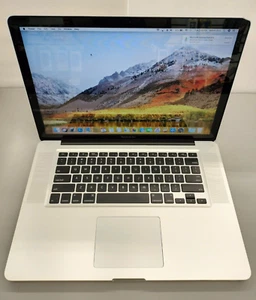 Apple Late 2011 A1286 MacBook Pro 15.4" Intel Core i7 2.4GHz/4GB/128GB Silver - Picture 1 of 12