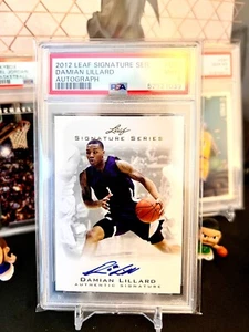 ⭐️ DAMIAN LILLARD 2012 LEAF SIGNATURE #DL1 PSA 9 MINT RC AUTO GRADED CARD SP 🔥 - Picture 1 of 3