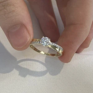 Original 9KT Gelbgold Damenring - Damen Gold CZ Ring J-S Größen - Geschenkverpackung - Bild 1 von 8