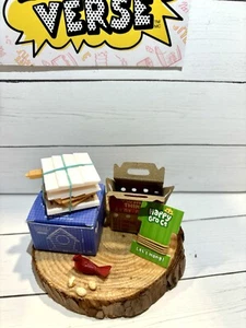 Miniverse Lifestyle HOME Series 1 Cardinal Birdhouse New Resin - Picture 1 of 1