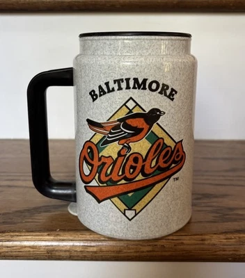 Vintage 1995 Whirley MLB Baltimore Orioles Pitcher Logo 14 oz Plastic Travel Mug - Image 1 of 4