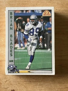 RARE: 1992 Factory Sealed OROWEAT Seattle SEAHAWKS Team Set….Tough Find! - Picture 1 of 3