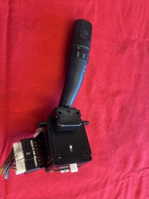 Interruptor de señal de giro OEM para Hyundai Elantra 2001-2003 Foto 1 de 4