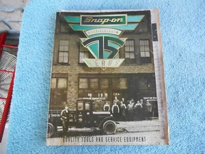 Vintage Collectible 1995 75th Anniversary Snap on Tools & Equipment Catalog #300 - Picture 1 of 20