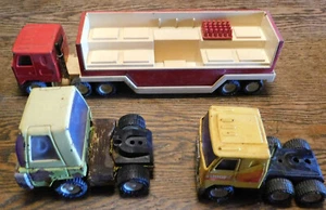 VTG "BUDDY L" RED 1:64 MACK DELIVERY COKE TRAILER CARRIER+ 2 SEMI TRACTORS - Picture 1 of 9