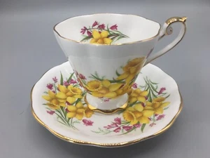 Gelbe Narzissen Royal Standard große Teetasse & Untertasse Floral England Vintage - Bild 1 von 15