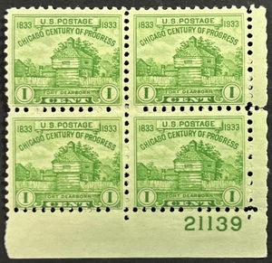 U.S. Scott #728, P.B. of 4 Chicago Century of Progress, Fort Dearborn, F-VF, MNH - Picture 1 of 2