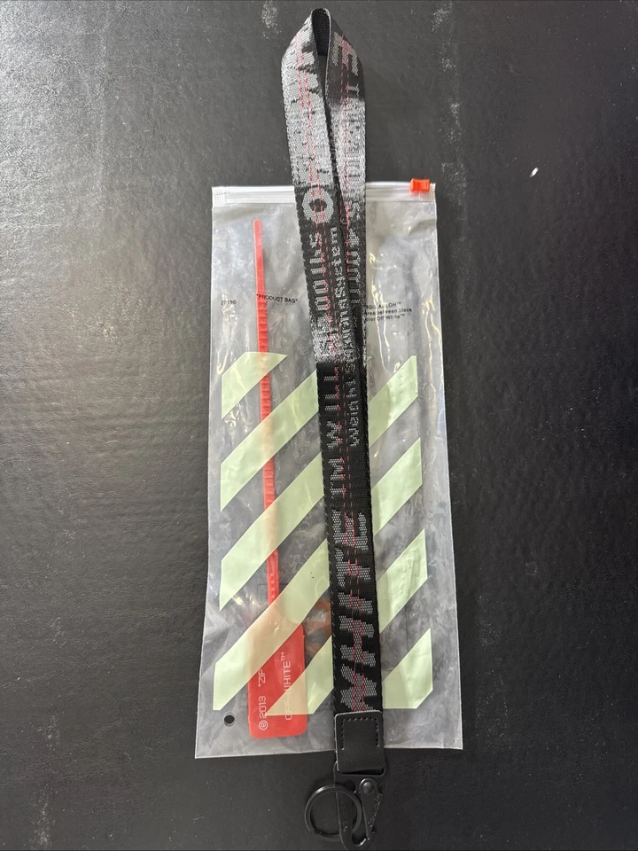 Промышленный ремешок для ключей Off White черный. ДОСТАВКА В ТОТ ЖЕ ДЕНЬ ✅ - Изображение 1 из 1