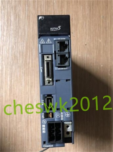 Foto 1 di 3