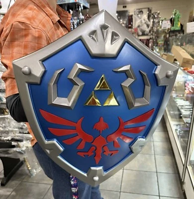 Legend of Zelda Skyward Master Shield Full Metal 1:1 Foto 1 de 4