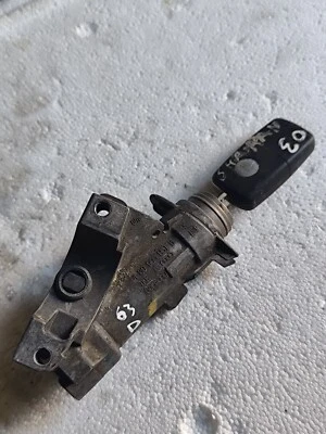 Volkswagen Sharan 2003/Ignition switch with key/4B0905851B - Image 1 of 4