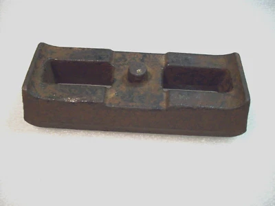 Leaf Spring Spacer 15885530 GM OEM Chevy Silverado 1500 - Image 1 of 4