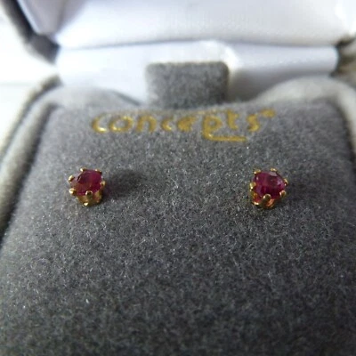 Pendientes de rubí genuino de acero inoxidable quirúrgico no alergénico Concepts Foto 1 de 4