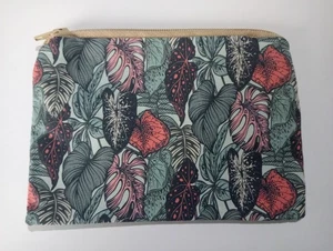 Handmade Scrubbies Lined Organic Cotton Fabric Zippy Coin Purse: Leaf Design - Picture 1 of 3