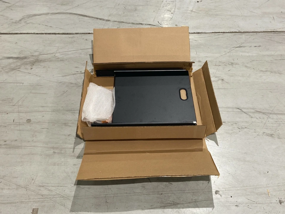 Black Box RM326-R2 IT Rack Sliding Shelf 16.7" Width x 18" Depth - Image 1 of 3