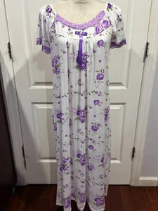 Women Short Sleeve White Nightgown Purple Floral Front Lace Sz XL 45"L x 26"W - Picture 1 of 4