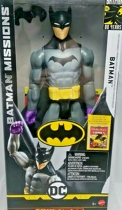 Batman Missions True Moves 12" DC Primera Aparición Mini Detective Cómic 80 Años - Imagen 1 de 5