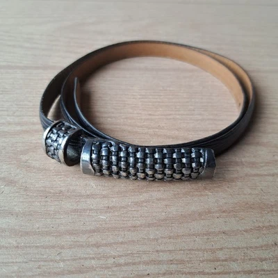 Cinto fino de couro marrom jacaré em relevo bronzeador EUA XL fivela de metal texturizado - Imagem 1 de 4