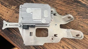 2017-2019 Mercedes E300 Power Inverter Control Module With Brocket A0009820320 - Bild 1 von 9