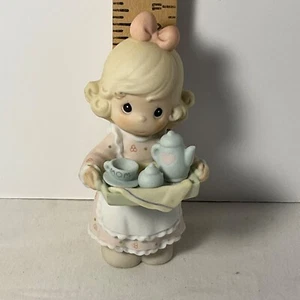 ENESCO 1998 Precious Moments figurine little girl serving tea - Picture 1 of 6