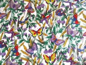 2-3/4 yardas coloridas mariposas y vegetación 100% algodón hollytrex fuera de stock - Imagen 1 de 4