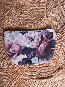 Bolso de Maquillaje Ipsy Viaje Púrpura Flores Floral Nuevo - Imagen 1 de 4