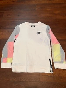 Nike Sweatshirt Boys XS Sportswear White Crewneck French Terry NSW Swoosh - Picture 1 of 5