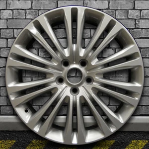 Bright Fine Metallic Silver OEM Factory Wheel for 2011-14 Chrysler 300 - 19x7.5 - Picture 1 of 3