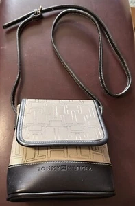 Tommy Hilfiger Small Crossbody Bag Women's Beige/Brown 7" x 7" x 3" - Picture 1 of 8