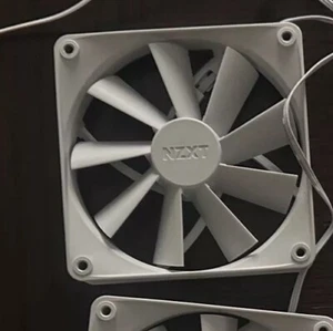 White NZXT F120Q 120mm 74.26 CFM PC Case Fan - Picture 1 of 2