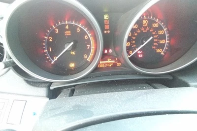 2010 Mazda 3 OE medidor de velocidade cluster 138K milhas Mazda - Imagem 1 de 4