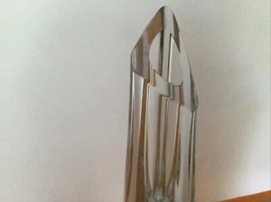 Baccarat France Crystal Triangular Rose Bud Vase 8 3/8" - Picture 1 of 8