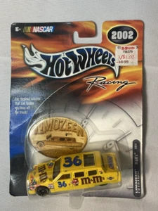 NASCAR Hot Wheels Racing 2002 Series 2 of 4 M&Ms #36 Limozeen 54814 yellow car - Bild 1 von 6