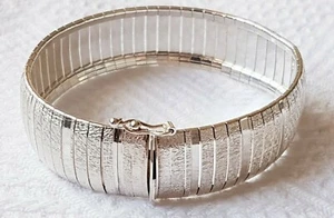 Bracelet ~ Textured ~ Hallmarked 925 Silver ~ Italian ~ Vintage ~ Excellent - Picture 1 of 11