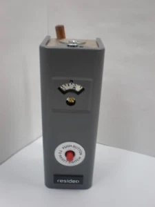 Resideo L4006E1117 High Limit Manual Reset Aquastat Controller 100 F to 240 F - Picture 1 of 11