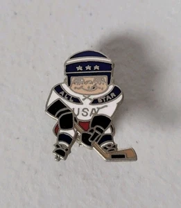 USA American Hockey Player All Star Hat Lapel Pin Badge Emblem Vintage Blue #399 - Picture 1 of 3