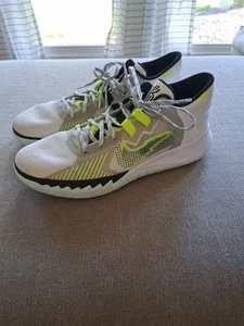 Kyrie Flytrap 5 - Picture 1 of 7