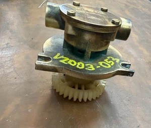 VOLVO PENTA 2003/2000 SEIES DIESEL 3 CYL #840557/PO3 SEAWATER PUMP W/ GEAR - Picture 1 of 11