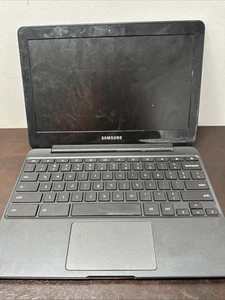 Samsung Chromebook XE500C13 11.6" para reparación o repuestos ROTO - Imagen 1 de 16